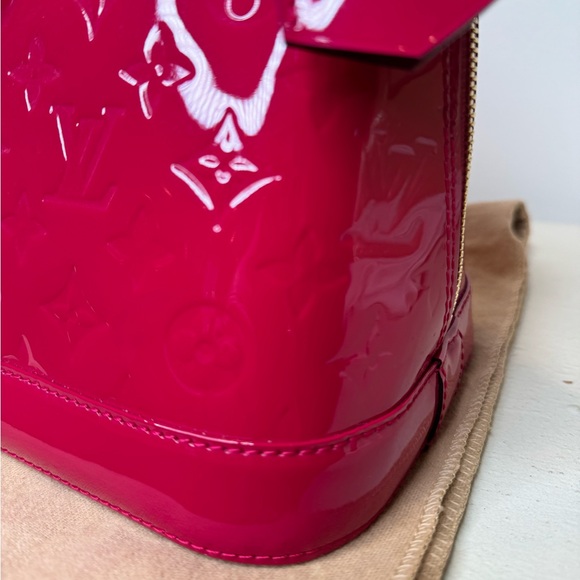 DO NOT BUY THIS BAG IS SOLD - Picture 2 of 14